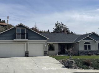 281 Lilly Ln, Wenatchee, WA 98801