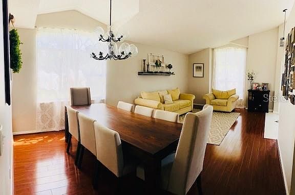 5th image of 904 Rosinia Ct