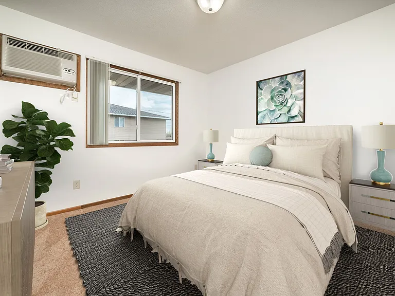 Oak Street Townhomes — Photo 11