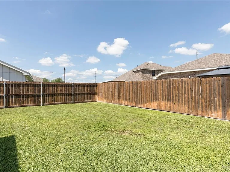2108 N Sonador Dr — Photo 18