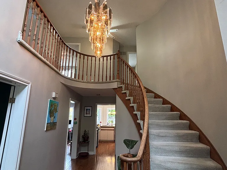 1284 Creekside Dr #MAIN — Photo 3