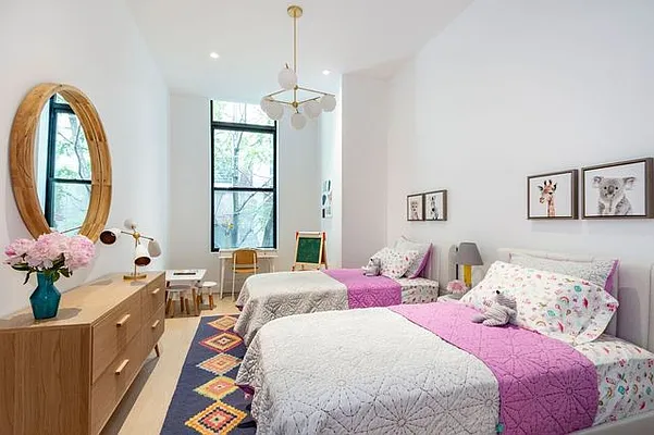 Rented by Compass | media 50