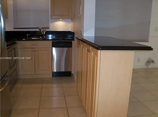 2121 N Ocean Blvd #1 — Photo 14