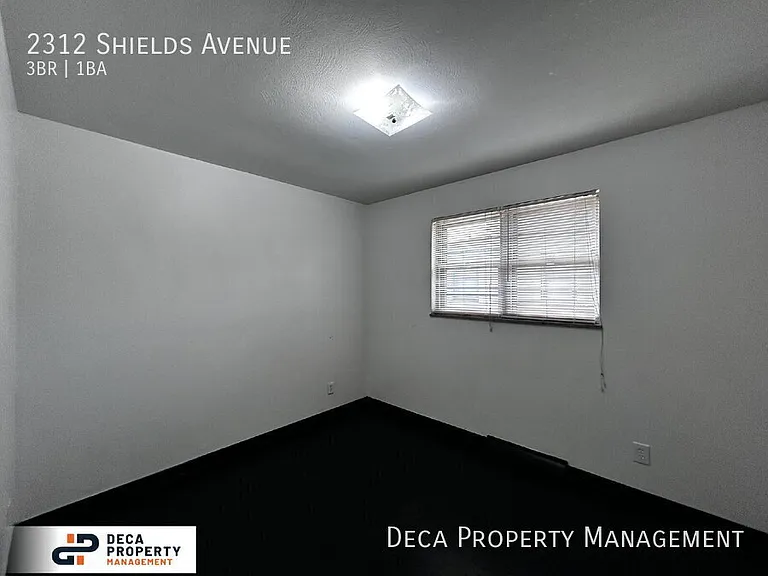 2312 Shields Ave — Photo 9