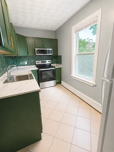 394 Blackstone St #1 Photo 1 394 Blackstone St #1 Photo 1
