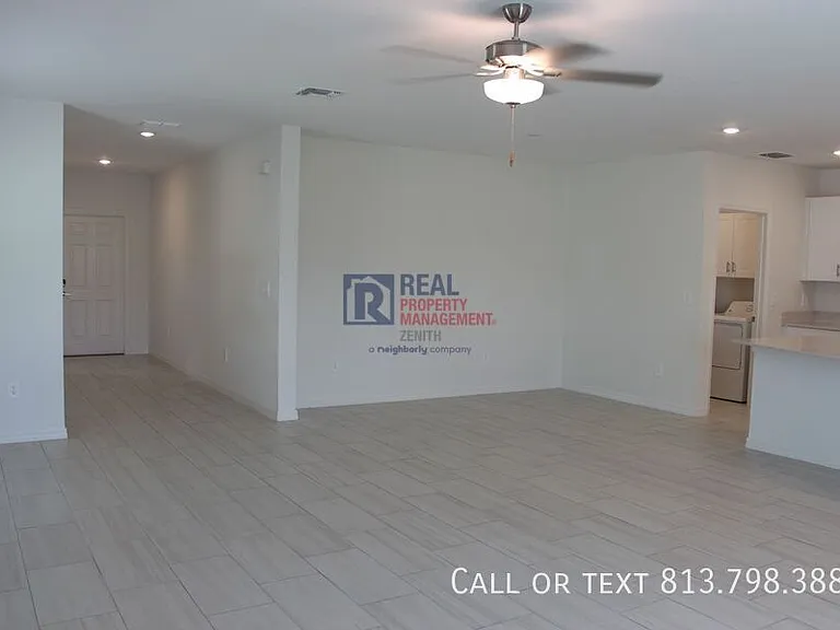 11571 Radiant Shore Loop — Photo 5