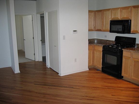 4th image of 2029 Grand Blvd APT 512