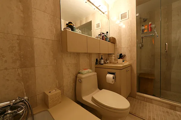 Rented by Rand Realty NY | media 19