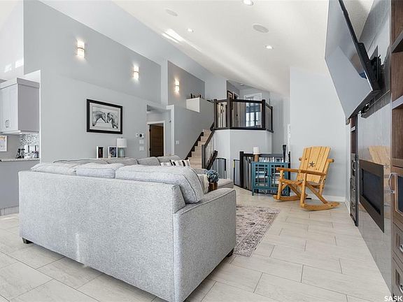 4th image of 4709 E Green Brooks Way