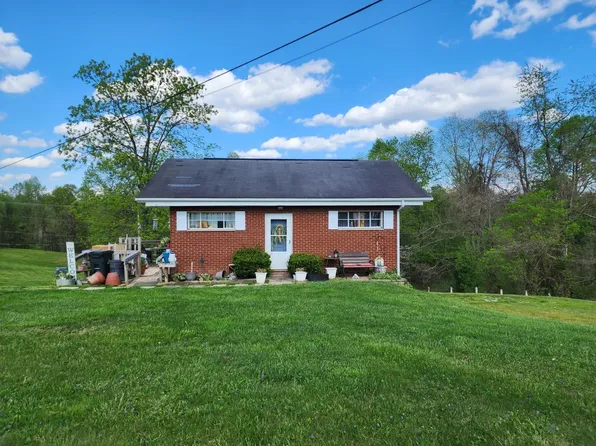 7914 Hall Ridge Rd, Ashland, KY 41102