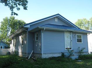 15460 E Fairfield Rd, Mount Vernon, IL 62864