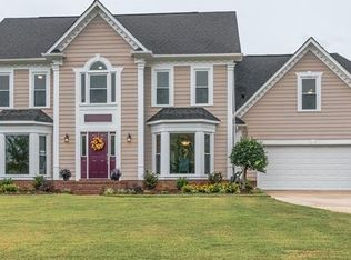 5629 Sunstar Ct, Charlotte, NC 28226
