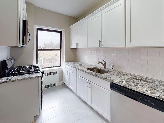 3rd image of 170-40 Highland Ave #306