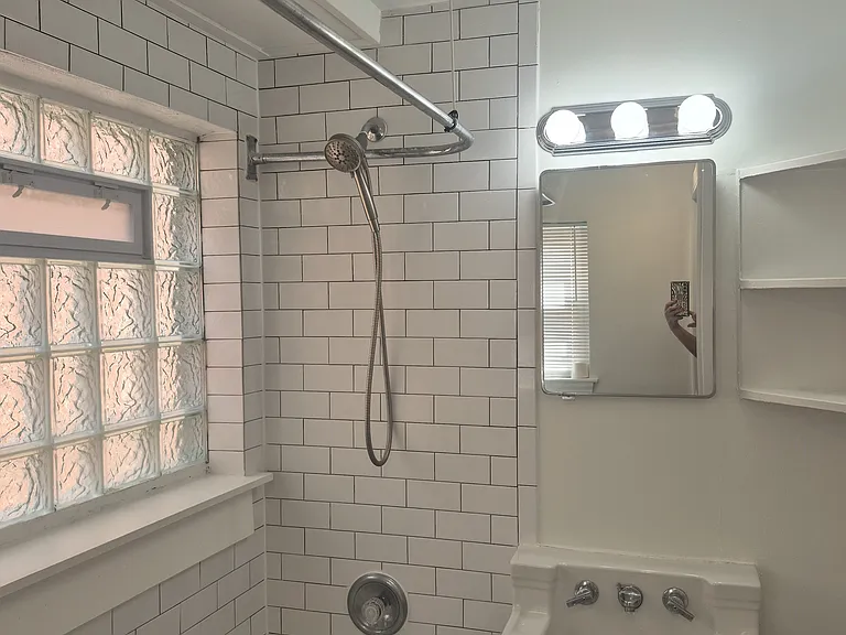 2063 Beechmont Ave #4 — Photo 13
