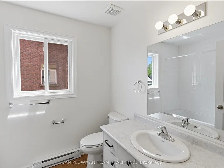 176 Nassau St #1 — Photo 11