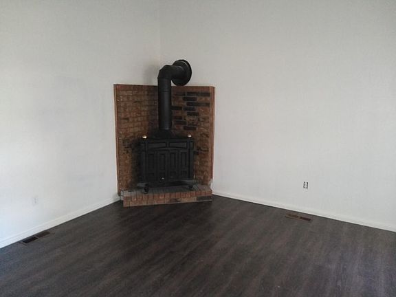 2nd image of 3202 Lois Arlene Cir