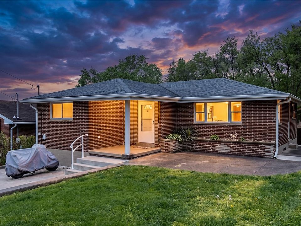 1st image of 20 Florian Dr