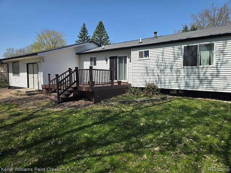 2340 Morton Grand — Photo 4