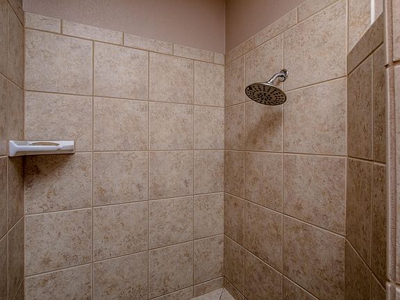 5th image of 2796 Saratoga Ave