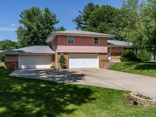 7574 Ivory Ct, Rockford, IL 61108