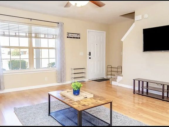 2nd image of 219 Indian Park Dr