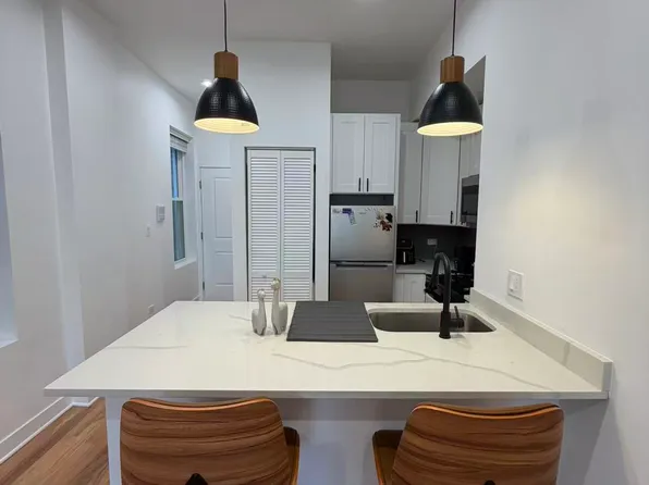 1344 W Ohio St #3R, Chicago, IL 60642
