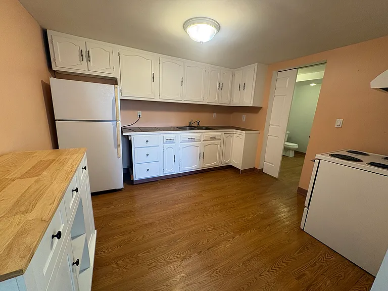 24 Electric Ave #2 — Photo 7