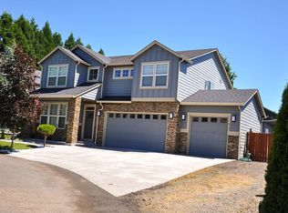 2103 NW 3rd Ave, Battle Ground, WA