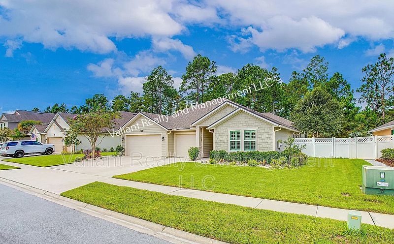 1st image of 921 Rustlewood Ln