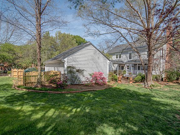 5th image of 8108 Brooknell Trl