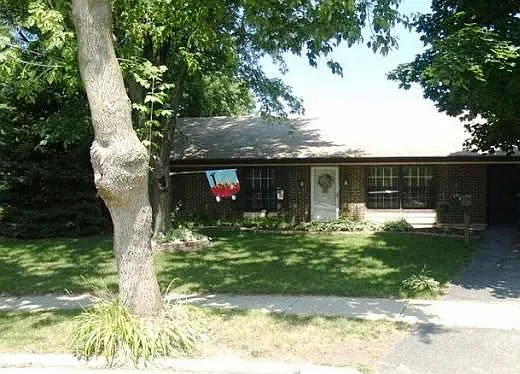 7984 Ramsgate Cir N photo 1
