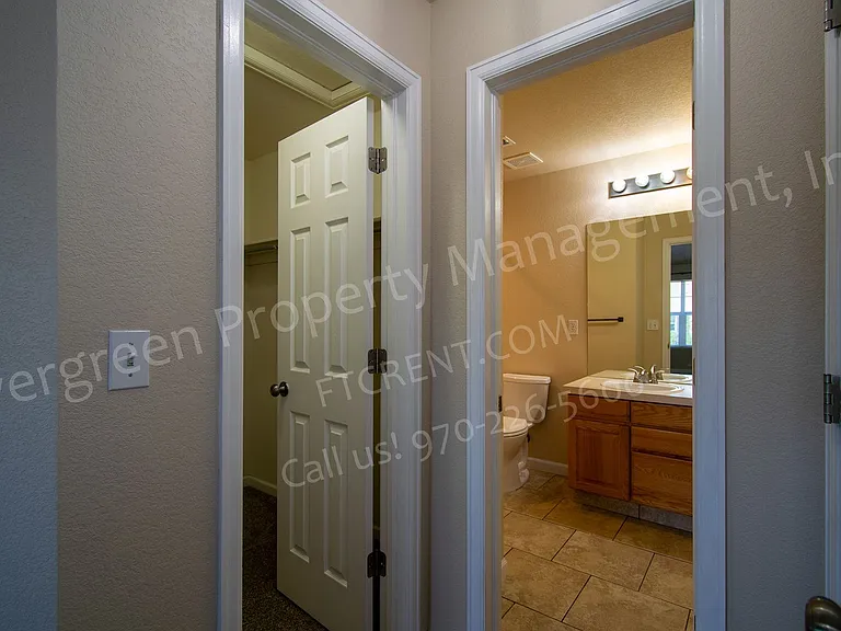 5225 White Willow Dr #M200 — Photo 18