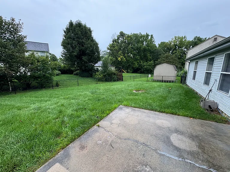 6947 Raritan Dr — Photo 25