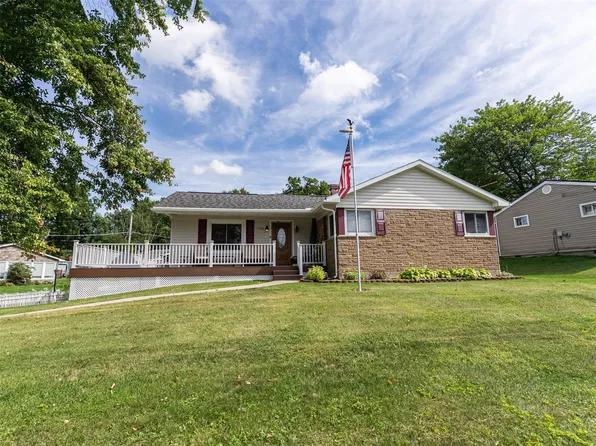 11940 Oakmont Dr, Conneaut Lake, PA 16316