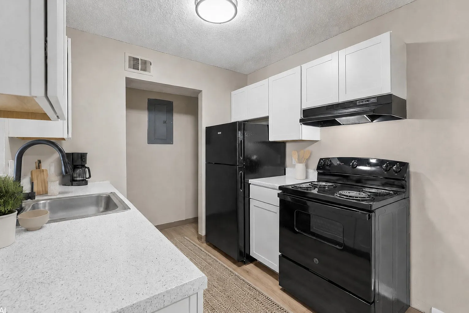 Ridge View Apartments — Photo 4