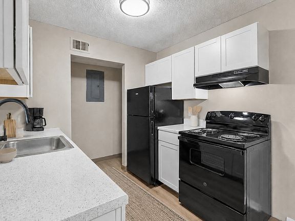 4th image of 2070 Breckenridge Rd #2020-10
