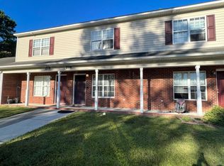 216 Palace Cir, Jacksonville, NC 28546