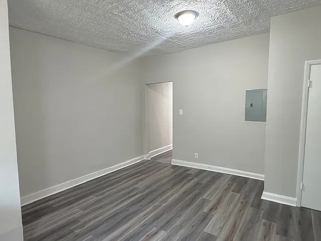 818 Peeples St SW — Photo 16