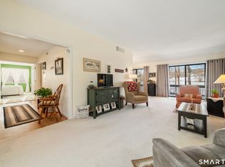 550 Heritage Vlg #A, Southbury, CT 06488