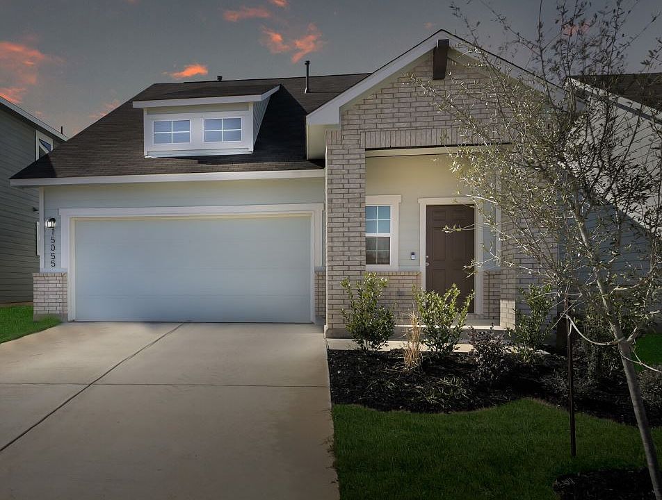 1st image of 15055 Summer Lynne Pl