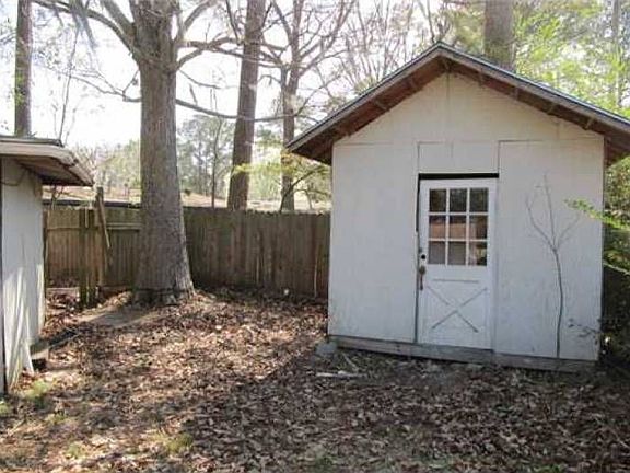 Shed in Backyard