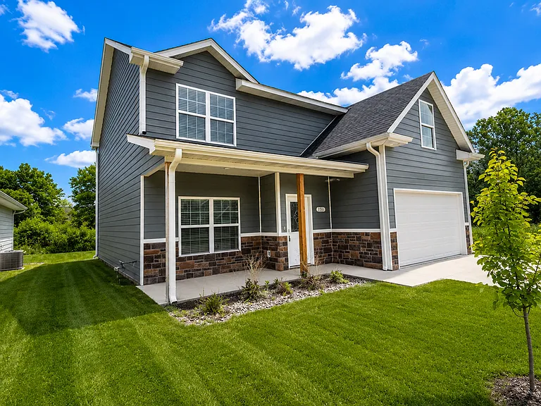 2801 Amberwood Ct — Photo 47
