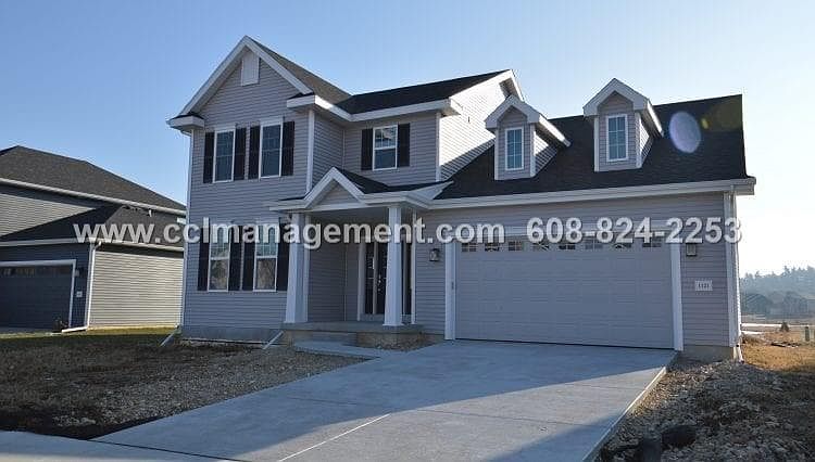 1st image of 1121 Santa Maria Pkwy