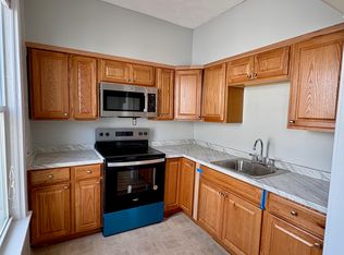 7 Shawmut St APT 3, Worcester, MA 01609