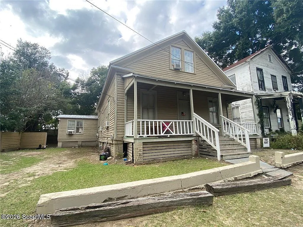 1 bed, 1.0 bath, 650 sqft, $975 — Photo 2