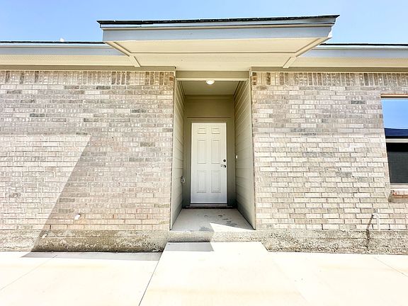 3rd image of 5411 Rose Garden Loop Unit A