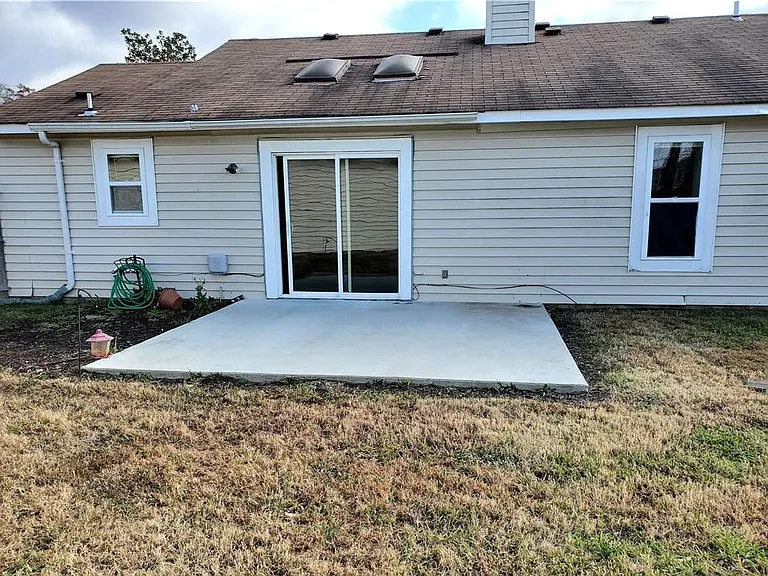 1613 Dominion Ct — Photo 12