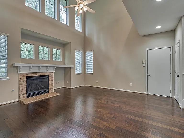 83 Woodlily Pl — Photo 6