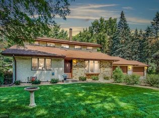59 Logan Pkwy NE, Fridley, MN 55432