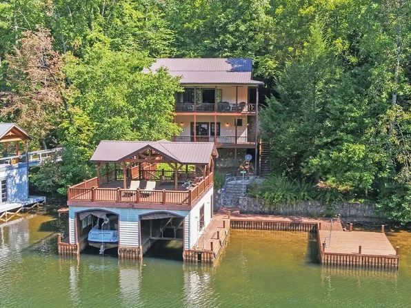 1233 Tame Turkey Rd, Lakemont, GA 30552